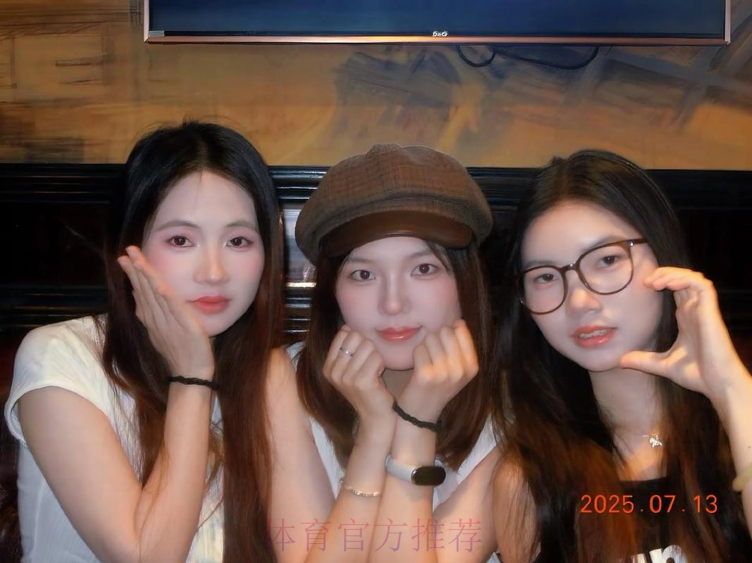 JDG分享拍摄日Vlog:又名小吉调皮日记,是开心拍摄的一天 JDG分享拍摄日Vlog:又名小吉调皮日记,是开心拍摄的一天